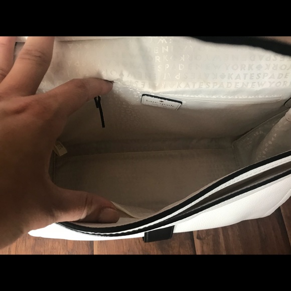 Purse - Picture 3 of 4